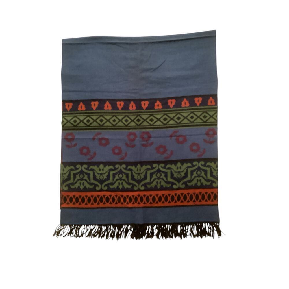 Marie Ellyse scarf/wrap flower pattern 100% acrylic women’s France